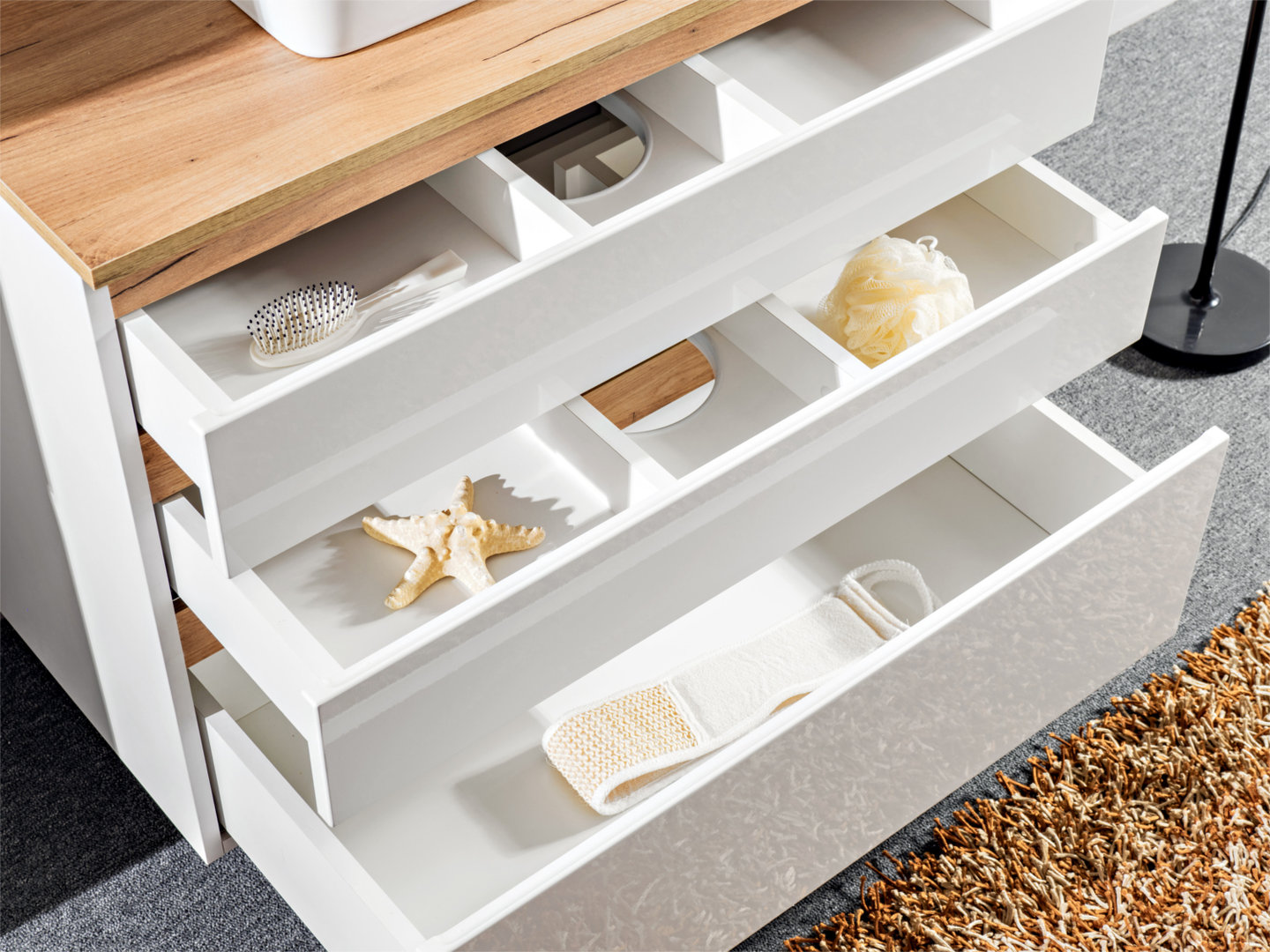 Comad Platinum Aufsatzwaschtisch mit Unterschrank, Ablagen außen links ...